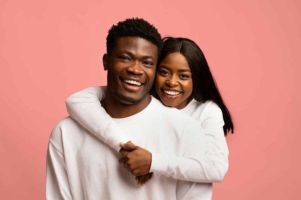 Pulls personnalisés pour couple : pour quelle occasion les acheter ?